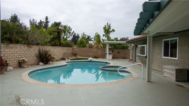 Detail Gallery Image 35 of 42 For 424 Clover St, Redlands,  CA 92373 - 4 Beds | 2 Baths