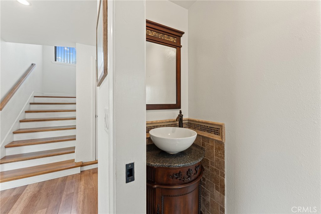 MLS #CV25182103 image #20