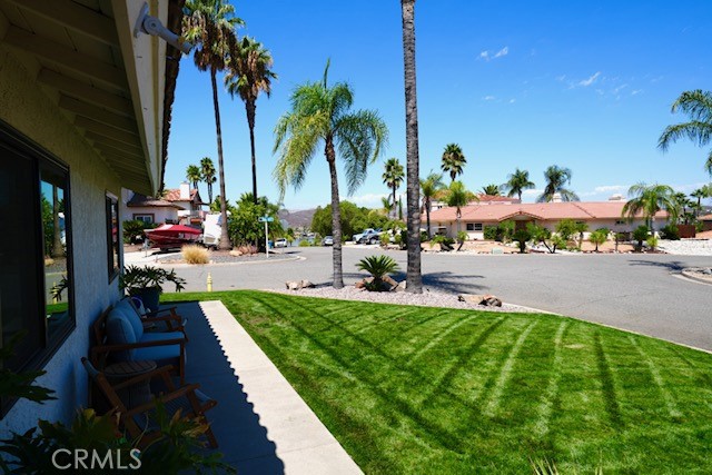 22511 Pin Tail Drive, Canyon Lake CA: https://media.crmls.org/medias/1222b6da-d845-4734-bcb0-d1eb620a3757.jpg