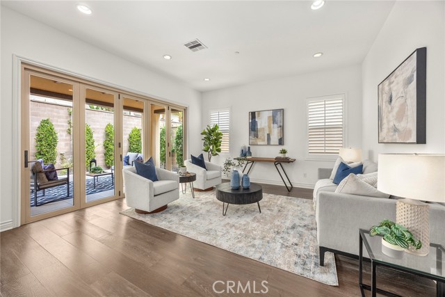 Detail Gallery Image 10 of 45 For 75 Dublin, Irvine,  CA 92620 - 4 Beds | 4/1 Baths