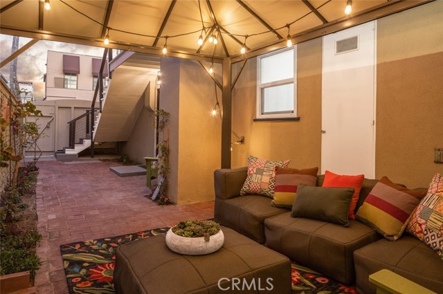 23 65th Place, Long Beach CA: https://media.crmls.org/medias/12239f39-a54b-4e2c-a9f0-b4b5dc4a451e.jpg
