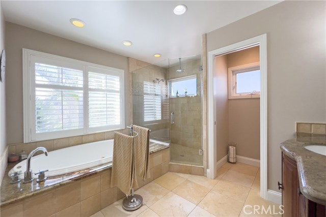 1706 Port Margate Place, Newport Beach CA: https://media.crmls.org/medias/12246766-99a0-4cd2-9a32-74adc667d865.jpg