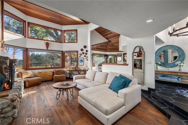 Image 8 of 22 For 4625 Live Oak Canyon Rd