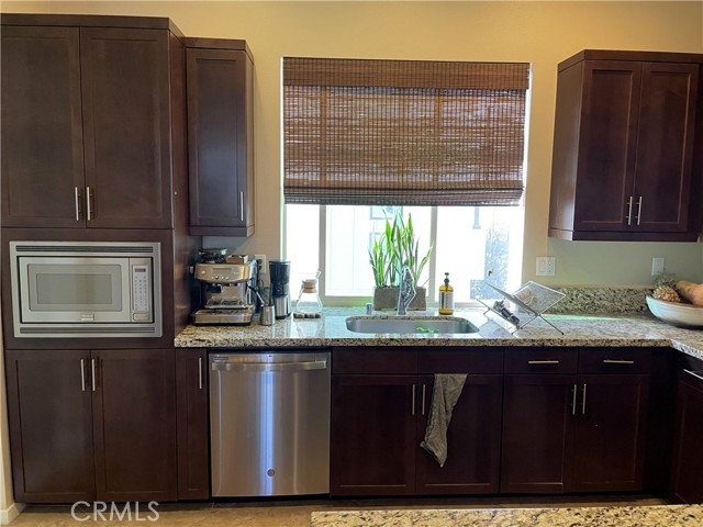 1818 Coastal Way, Costa Mesa CA: https://media.crmls.org/medias/1225668a-d2a5-458e-8715-dc8d5abfd3e3.jpg