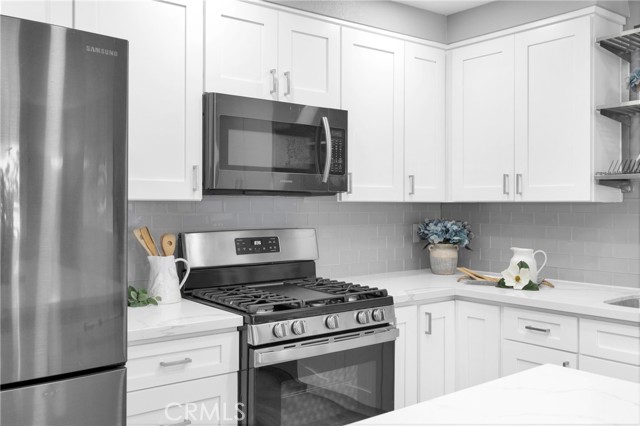 Detail Gallery Image 15 of 48 For 3675 Cypress Ln, Yorba Linda,  CA 92886 - 3 Beds | 3 Baths