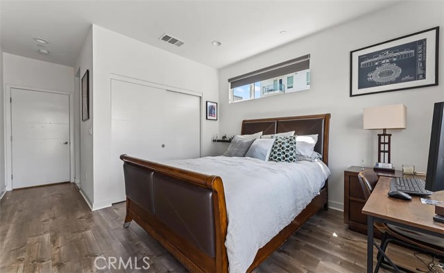 Detail Gallery Image 12 of 20 For 215 Elm Ave, Long Beach,  CA 90802 - 2 Beds | 3 Baths