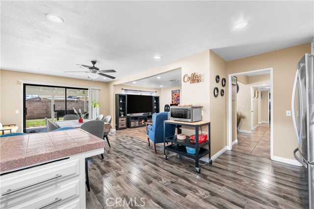 Detail Gallery Image 19 of 34 For 45228 Lorimer, Lancaster,  CA 93534 - 4 Beds | 2 Baths