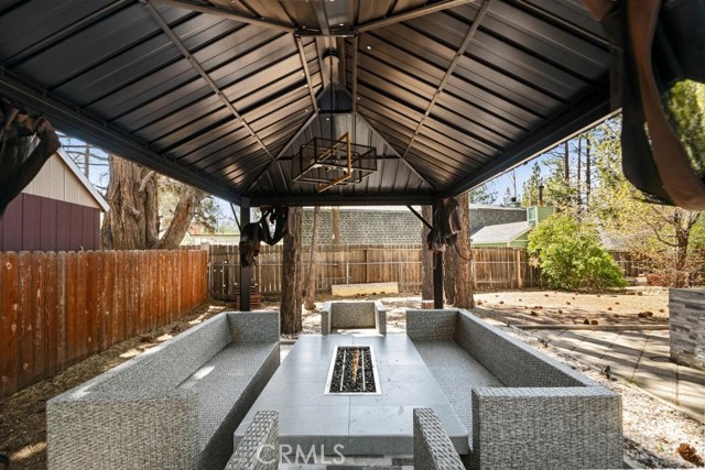 Detail Gallery Image 12 of 32 For 294 Santa Clara, Big Bear Lake,  CA 92315 - 3 Beds | 1/1 Baths
