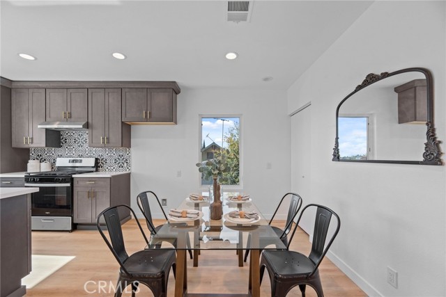 Detail Gallery Image 9 of 39 For 357 Cornwell, Los Angeles,  CA 90033 - 2 Beds | 2/1 Baths