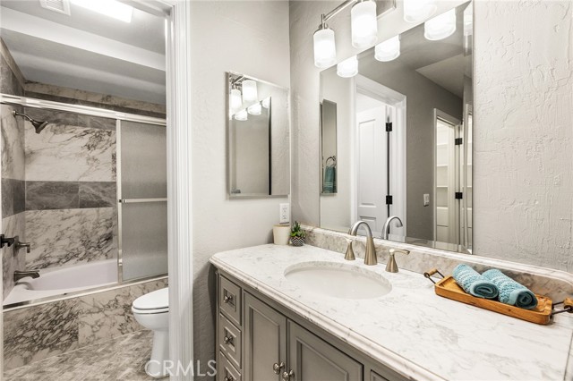 Detail Gallery Image 37 of 66 For 38260 Oaktree, Murrieta,  CA 92562 - 2 Beds | 2/1 Baths