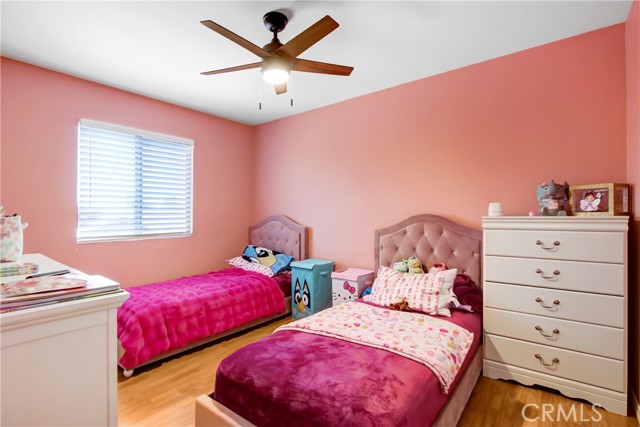 Detail Gallery Image 9 of 14 For 3272 Mariposa, Perris,  CA 92571 - 4 Beds | 2/1 Baths