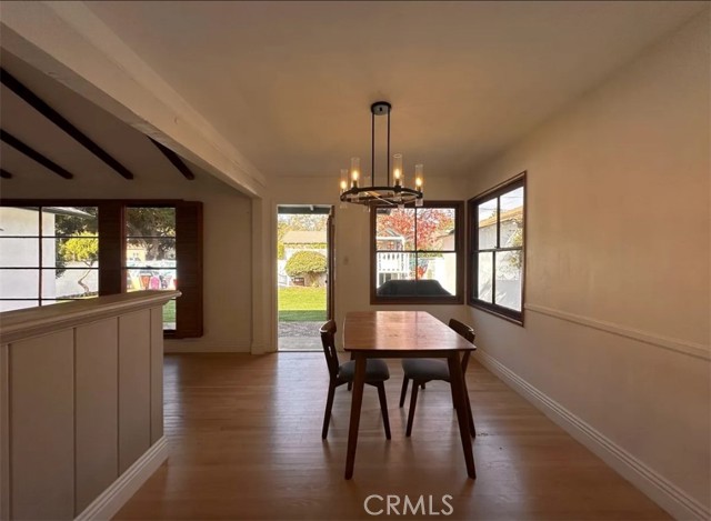 Detail Gallery Image 8 of 35 For 3021 W Clark Ave, Burbank,  CA 91505 - 3 Beds | 2 Baths