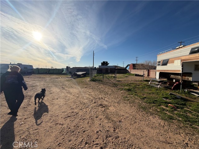 Detail Gallery Image 2 of 6 For 12959 Boron, Boron,  CA 93516 - 3 Beds | 1 Baths
