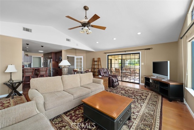 840 Via Bandolero, Arroyo Grande CA: https://media.crmls.org/medias/122934d7-678c-4aae-8cbd-f53e941b6779.jpg