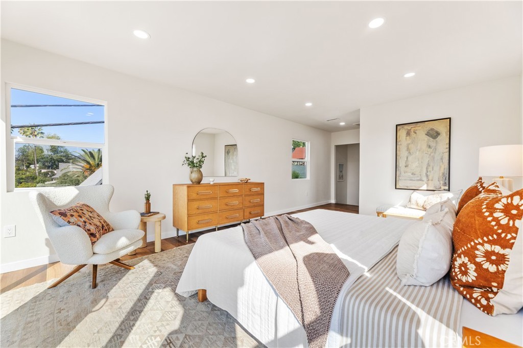 MLS #DW25251939 image #9