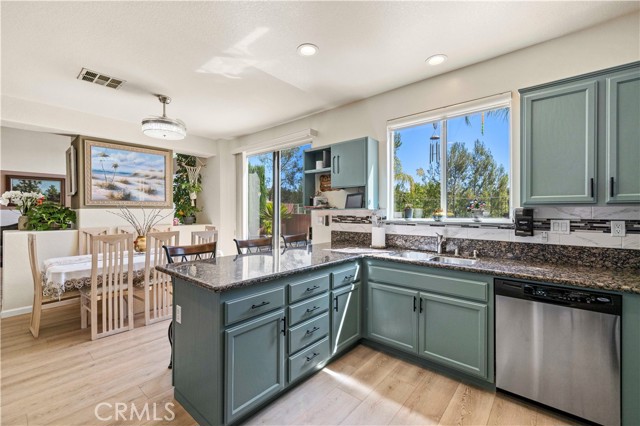29508 Alyssum Lane, Canyon Country CA: https://media.crmls.org/medias/1229c447-490b-4fc8-bd9b-4d0904d388bb.jpg