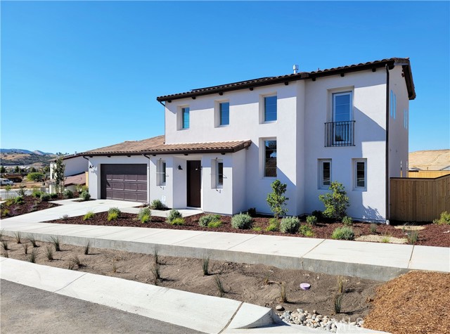 Detail Gallery Image 2 of 29 For 713 Manor Ln, Paso Robles,  CA 93446 - 4 Beds | 3 Baths