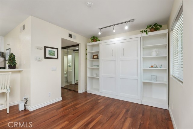 23242 La Mar, Mission Viejo CA: https://media.crmls.org/medias/122a5ec9-4da4-4f77-8fd9-ddca42b45bd3.jpg