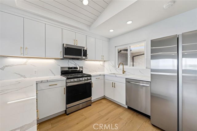 34381 Dana Strand Road, Dana Point CA: https://media.crmls.org/medias/122b7491-fe70-43f9-8e27-aa6abd54685c.jpg