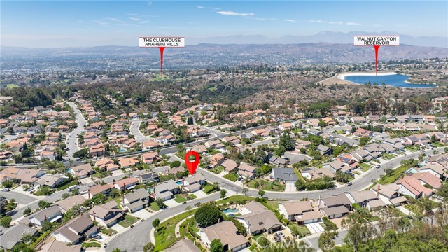 6691 E Smokewood Circle, Anaheim CA: https://media.crmls.org/medias/122ba1ef-50cc-4b82-8838-fef3102aee7f.jpg