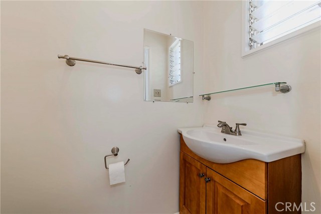 Detail Gallery Image 20 of 52 For 2944 Mayfield Ave, La Crescenta,  CA 91214 - 3 Beds | 2 Baths