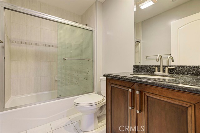 Detail Gallery Image 29 of 32 For 556 E Palm Ave #102,  Burbank,  CA 91501 - 3 Beds | 3 Baths