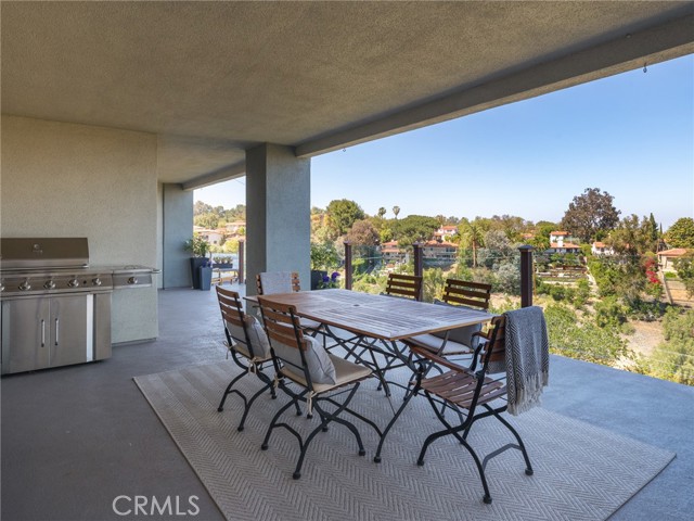 4220 Palos Verdes Drive, Rancho Palos Verdes, California 90275, 3 Bedrooms Bedrooms, ,4 BathroomsBathrooms,Residential,Sold,Palos Verdes,PV22100076
