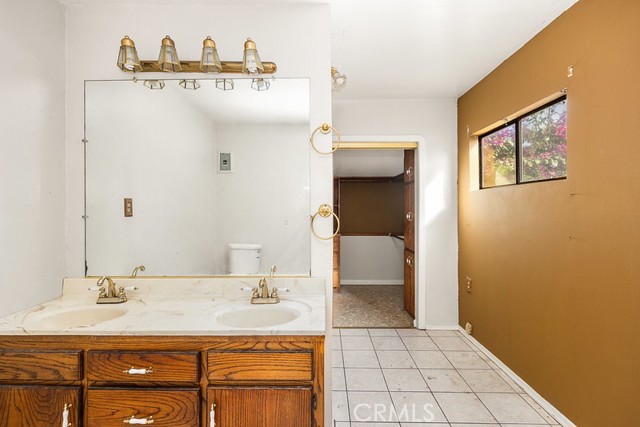 Detail Gallery Image 30 of 41 For 1504 S California Ave, Compton,  CA 90221 - 3 Beds | 2 Baths