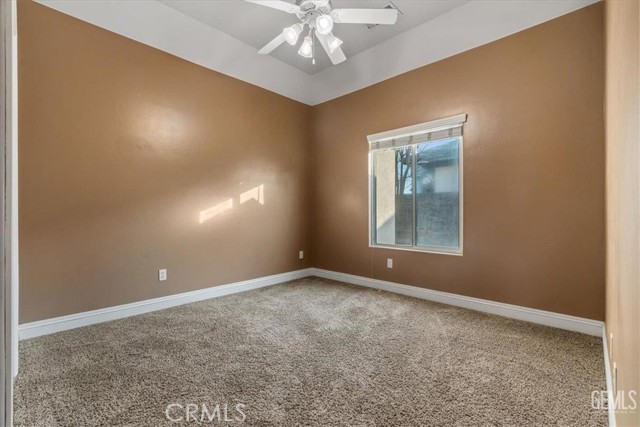 Detail Gallery Image 30 of 38 For 1933 Kellie Marie, Bakersfield,  CA 93314 - 5 Beds | 3 Baths