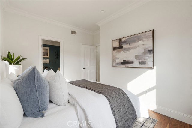 Detail Gallery Image 14 of 17 For 2546 E 10th, Long Beach,  CA 90804 - 2 Beds | 2 Baths