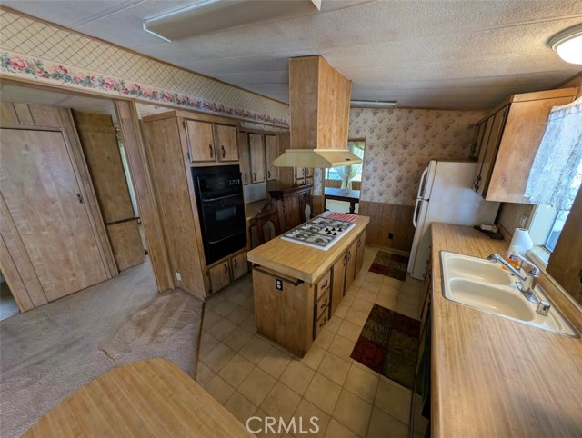 15111 Pipeline Avenue, Chino Hills CA: https://media.crmls.org/medias/122ed8f9-556d-4ace-bab5-b6e18b2ed820.jpg