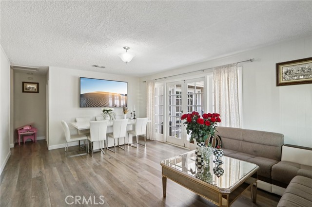 8040 Troost Avenue, North Hollywood CA: https://media.crmls.org/medias/122f4430-5d40-43da-be34-b0aa3f9d3c13.jpg