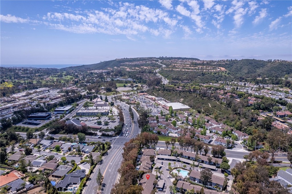 MLS #OC25095179 img 3