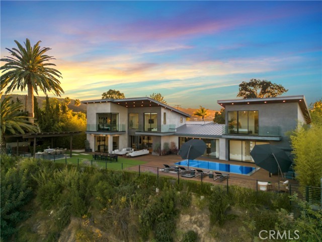 Detail Gallery Image 3 of 47 For 18296 Karen Dr, Tarzana,  CA 91356 - 5 Beds | 6 Baths