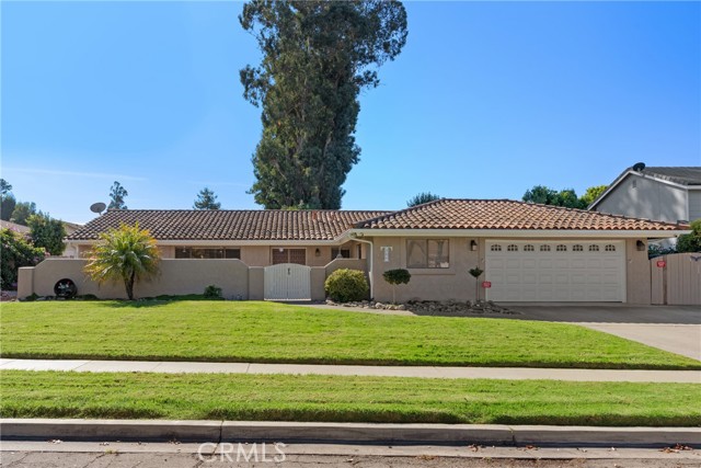 Detail Gallery Image 2 of 33 For 586 Meadowbrook Dr, Santa Maria,  CA 93455 - 4 Beds | 2/1 Baths