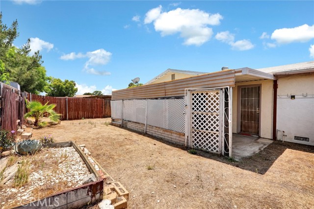 Detail Gallery Image 22 of 42 For 556 San Marino, Hemet,  CA 92545 - 2 Beds | 1 Baths