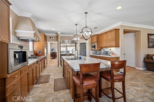 Detail Gallery Image 12 of 68 For 41713 Doverwood Ct, Lancaster,  CA 93536 - 5 Beds | 3/1 Baths