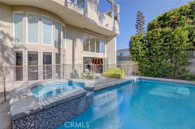 Waterfall from Spa into Salt Water Pool