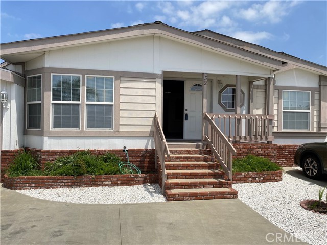 32 Pine via, Anaheim, CA, 92801 32 Pine via, Anaheim, CA, 92801