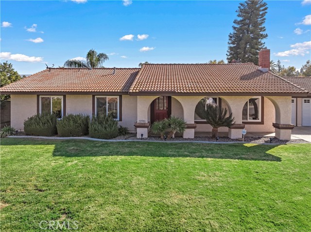 Detail Gallery Image 3 of 73 For 177 Channing St, Redlands,  CA 92373 - 4 Beds | 2 Baths