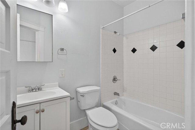 Detail Gallery Image 19 of 43 For 521 Olive Ave, Long Beach,  CA 90802 - – Beds | – Baths