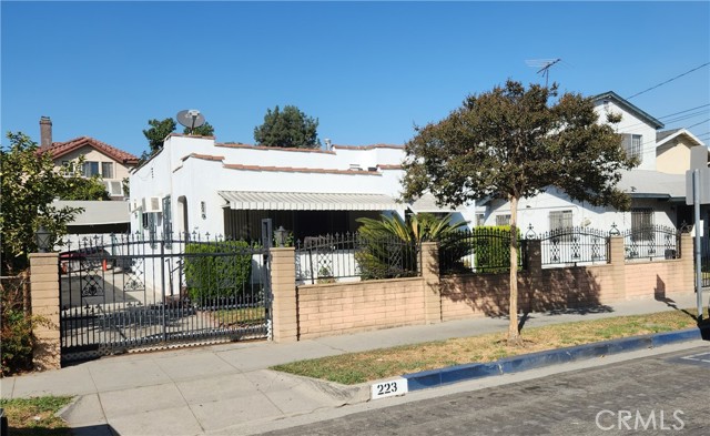 Detail Gallery Image 2 of 15 For 223 E Emerson Ave, Monterey Park,  CA 91755 - 2 Beds | 1 Baths