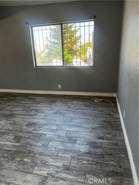 Detail Gallery Image 8 of 16 For 120 W 73rd, Los Angeles,  CA 90003 - 17 Beds | 7 Baths