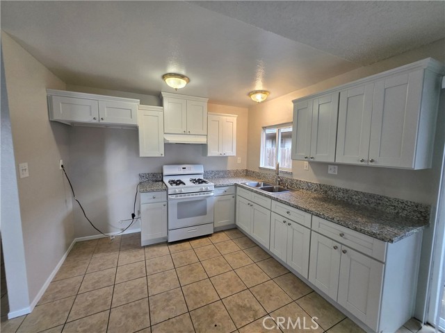 Detail Gallery Image 5 of 15 For 1134 W Stoneridge Ct a,  Ontario,  CA 91762 - 3 Beds | 2 Baths