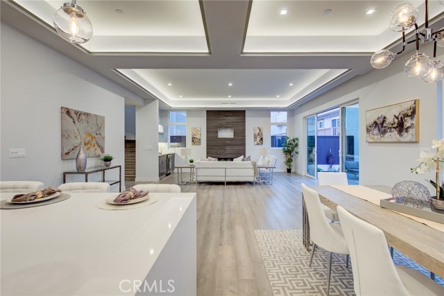 206 Juanita Avenue, Redondo Beach, California 90277, 4 Bedrooms Bedrooms, ,3 BathroomsBathrooms,Residential,Sold,Juanita,PV20030908