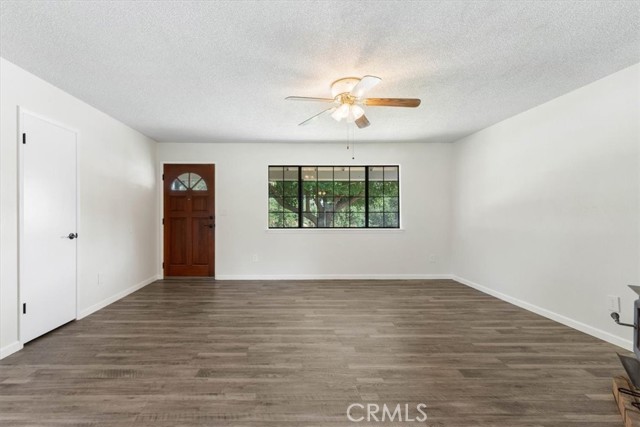 21999 Riverside Avenue, Red Bluff CA: https://media.crmls.org/medias/12344cd6-90b2-48e2-a8f9-fb9056f75671.jpg