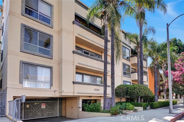 5224 Zelzah Ave #303, Encino, CA 91316