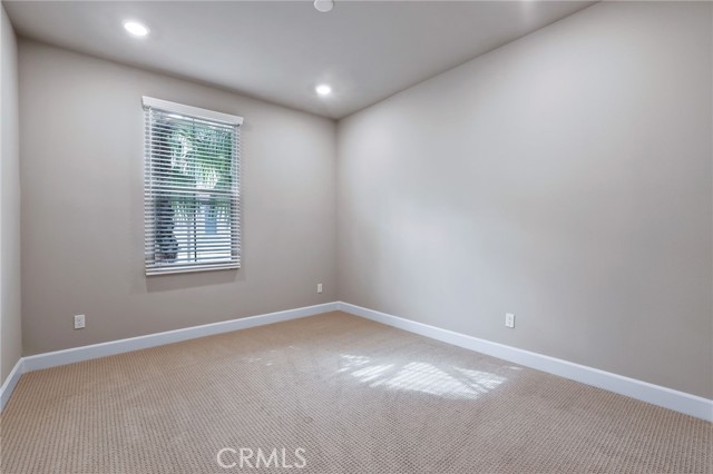 Detail Gallery Image 20 of 24 For 19109 Azul Ln, Huntington Beach,  CA 92648 - 4 Beds | 2/1 Baths