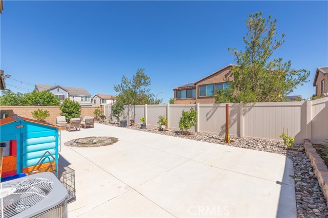 Detail Gallery Image 15 of 31 For 29742 Carmague Ln, Menifee,  CA 92584 - 4 Beds | 3 Baths