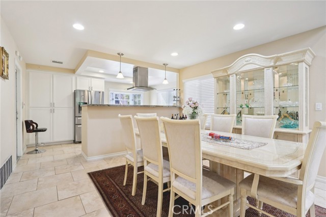 Detail Gallery Image 10 of 35 For 21811 Merridy St, Chatsworth,  CA 91311 - 2 Beds | 2 Baths